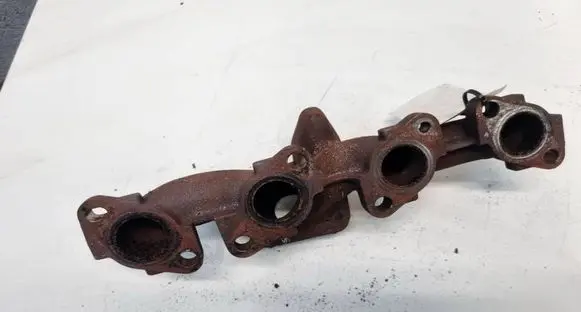 Audi A6 S6 C6 4F Exhaust manifold 03L253033