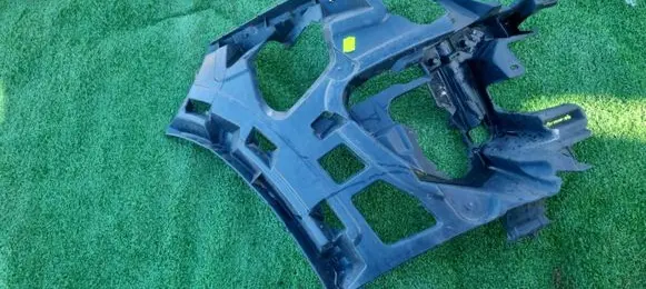 Renault Megane III Front bumper mounting bracket B95F2