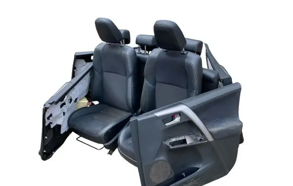 Toyota RAV 4 (XA40) Seat set