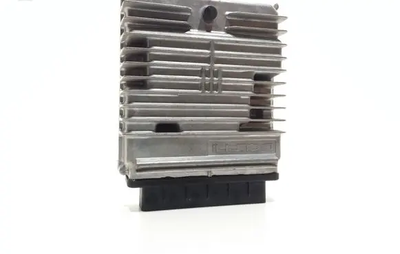 Ford Focus Engine control unit/module 2M5A12A650PC R0411C004D 12220510