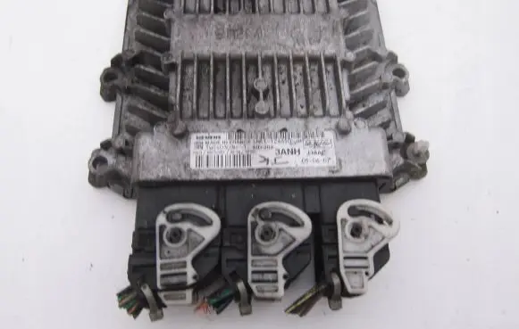 Ford Focus Engine control unit/module 4M5112A650JK