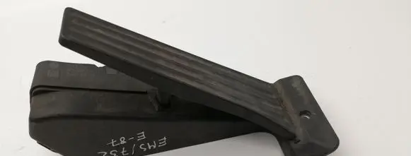 BMW 1 E81 E87 Accelerator throttle pedal 6793774301