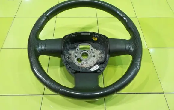 Audi A4 S4 B7 8E 8H Steering wheel 62010000B 8P0419091BJ