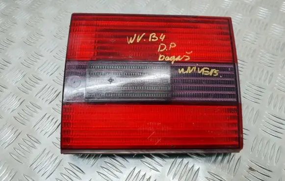 Volkswagen PASSAT B4 Tailgate rear/tail lights 3A9945107B