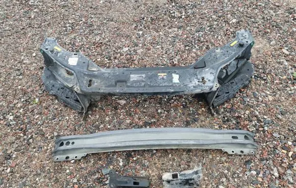 Volvo S80 Top upper radiator support slam panel 30796388 3079638 30760152