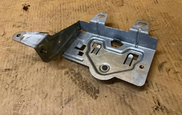 Mercedes-Benz GL X166 Bracket in trunk/boot A1665457240
