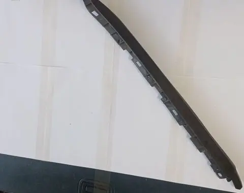 Opel Zafira B Front bumper lip 13247302