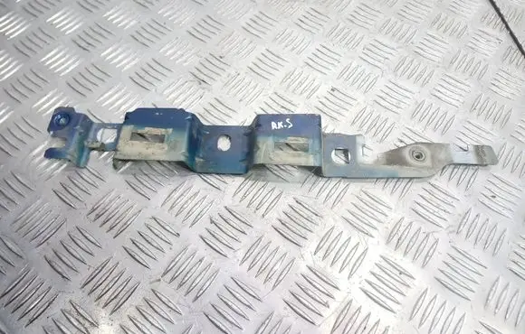 Peugeot 308 Fender mounting bracket