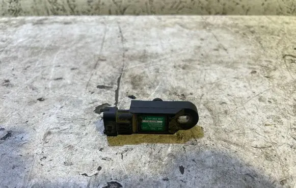 Renault Megane III Air pressure sensor 0281002997 223650001R H8200843680