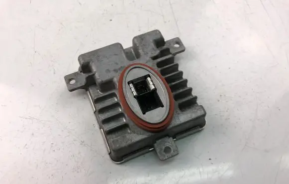 BMW 1 F20 F21 Xenon control unit/module 7237647