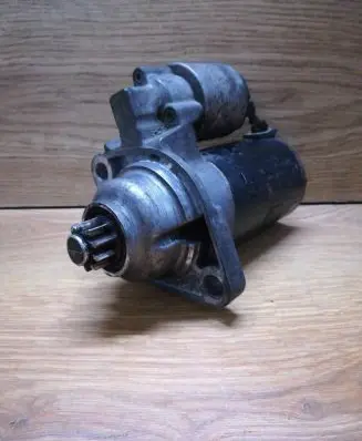 Volkswagen Golf IV Starter motor 0001191026