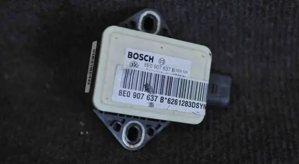 Audi A3 S3 8P Acceleration sensor 8E0907637B
