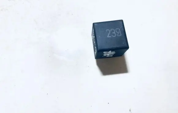 Audi A6 S6 C4 4A Other relay 445955529a