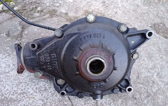 BMW X5 E53 Front differential 14286440 07508523 E2057R373