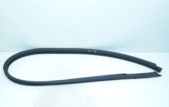 Mercedes-Benz CLK A209 C209 Rubber seal front coupe door window 