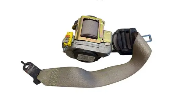 Mercedes-Benz E W211 Front seatbelt