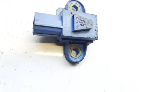 Volkswagen Golf V Airbag deployment crash/impact sensor 1k0955557a