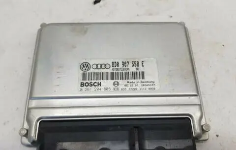 Audi A4 S4 B5 8D Engine control unit/module ECU 8D0907558E nr2203