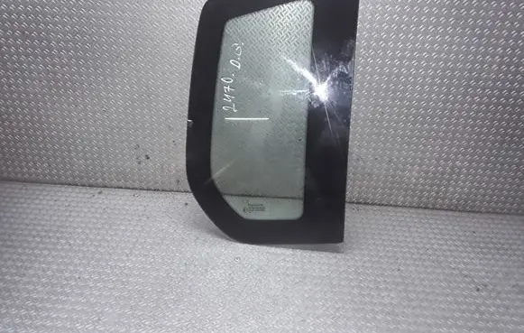 Mazda 2 Rear side window