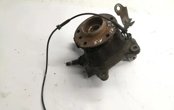 BMW X3 F25 Front wheel hub