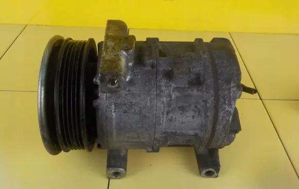 Alfa Romeo Giulietta Air conditioning (A/C) compressor (pump) 51794515