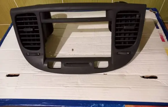 KIA Rio Dash center air vent grill 1G84720650 1G97410600 1G97420600