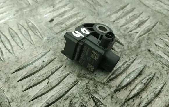 Mercedes-Benz S W222 Airbag deployment crash/impact sensor A2139051300