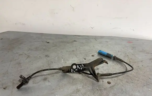BMW 5 E60 E61 ABS brake wheel speed sensor 0265007848
