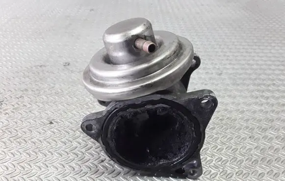 Skoda Octavia Mk1 (1U) EGR valve 038131501AN