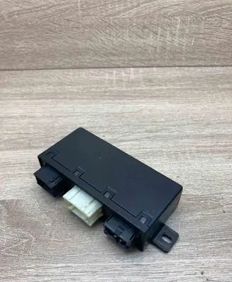 BMW 5 E39 Door control unit/module 6904255 689667 Used