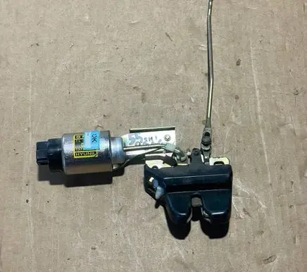 SsangYong Chairman W Tailgate lock latch 1377
