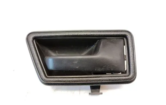 Volkswagen Polo II 86C 2F Front door interior handle 321837236A 321837236