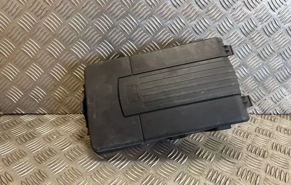 Volkswagen Golf V Battery box tray cover/lid 1K0915443A