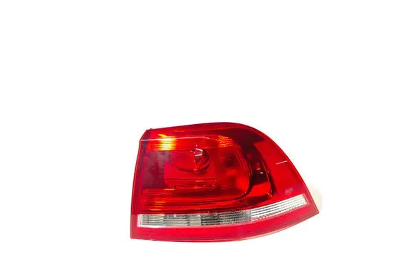 Volkswagen Touareg II Rear/tail lights 7P6945096B 7P6945096