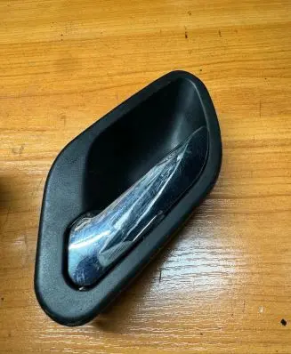 BMW 5 E39 Front door interior handle 7032925