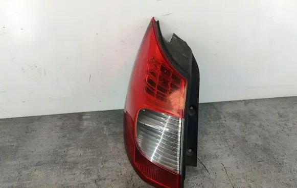 Renault Scenic II - Grand scenic II Rear/tail lights 8200474328HELLA