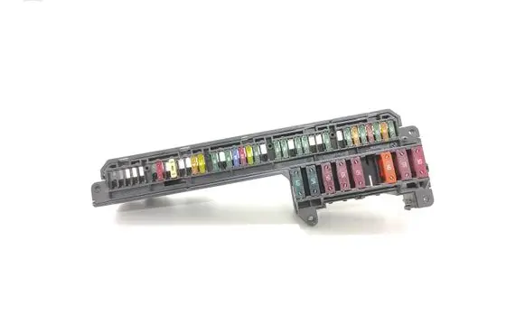 BMW 5 E39 Fuse module 13290 25613290