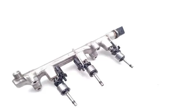 Volkswagen Golf VIII Fuel injectors set 05C133320A 0261545169