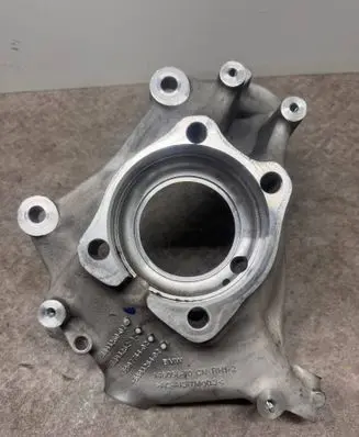 BMW 4 G22 G23 G24 G26 Front wheel hub spindle knuckle 6893260 6893262 6897744