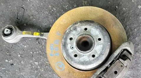 BMW 5 E60 E61 Front wheel hub spindle knuckle