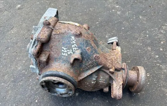 BMW 5 E60 E61 Rear differential 7570470