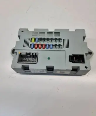 Jaguar XE Fuse module CPLA14Q073AA