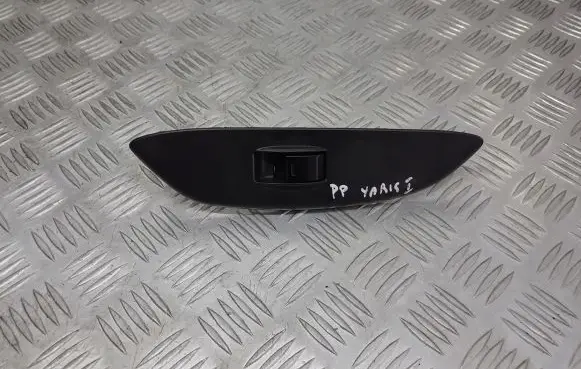 Toyota Yaris Electric window control switch 010399