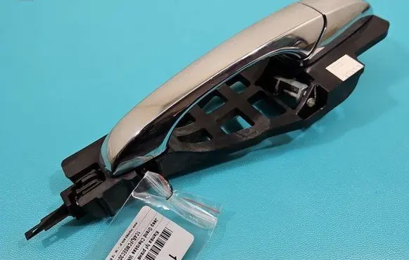 Rear door exterior handle