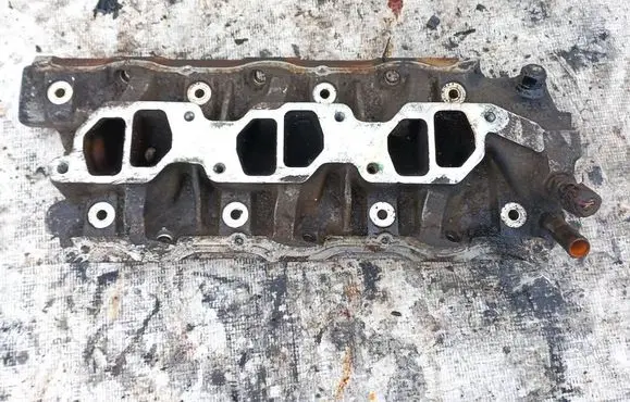 Volvo S70 V70 V70 XC Intake manifold 96tf9424ab