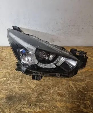 Mazda 2 Headlight/headlamp R7ZZXA