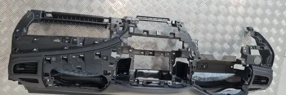 Mitsubishi L200 Dashboard