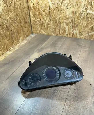 Mercedes-Benz E W211 Speedometer (instrument cluster) A2115405511 110080250003