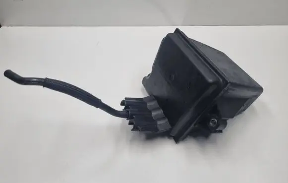 Mercedes-Benz Sprinter W907 W910 Vacuum air tank A6510700768 6510700768
