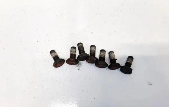 Hyundai Lantra II Nuts/bolts 